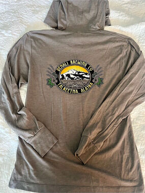 Denali Brewing Co. Gray Long Sleeve Hoodie Size Small